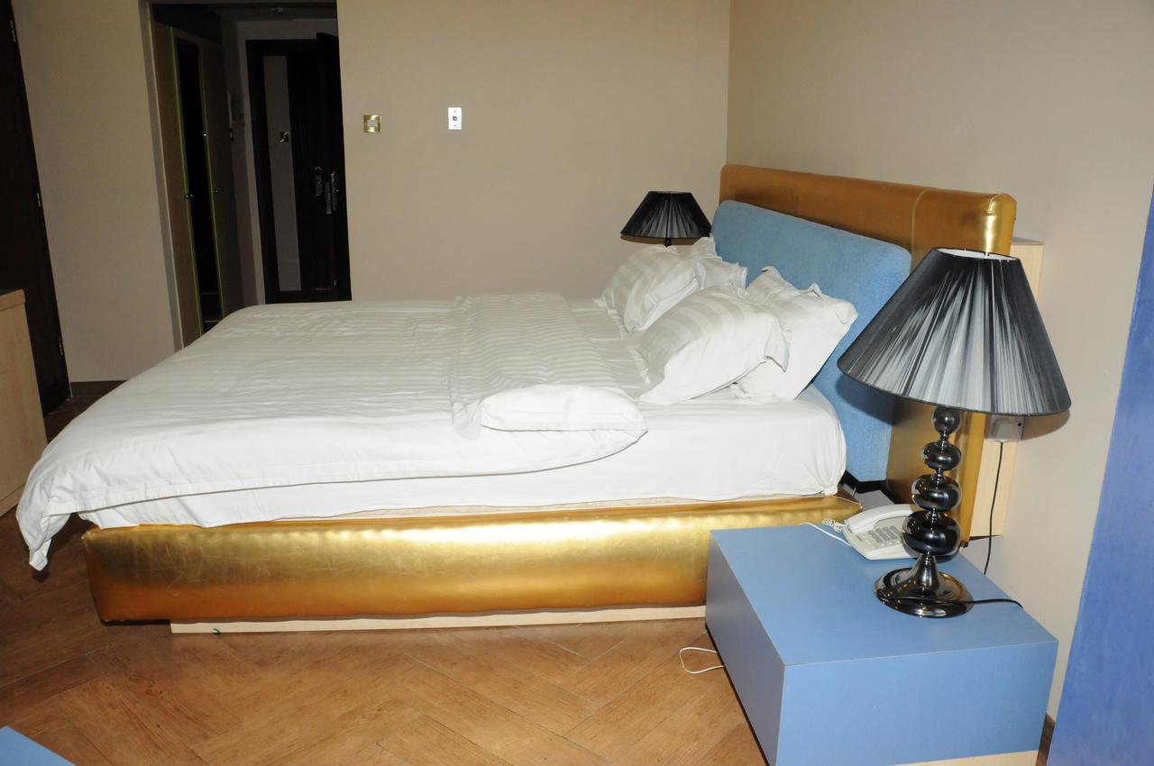 Sky Hotel Salmiya Exterior photo