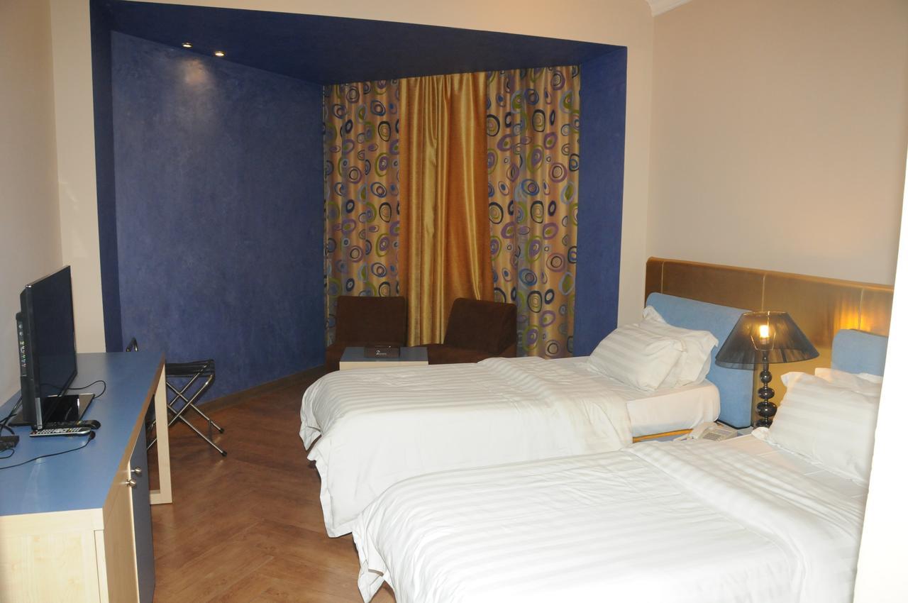 Sky Hotel Salmiya Exterior photo